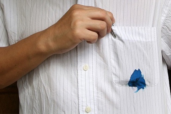 Cách tẩy mực in trên áo trong vòng “1 nốt nhạc” - Kiến bách á