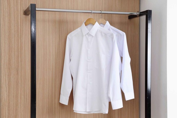 Cách bảo quản áo sơ mi đồng phục luôn bền đẹp